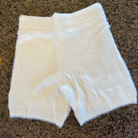 Fuzzy high waisted off white shorts. NWT - Picture 10 of 15